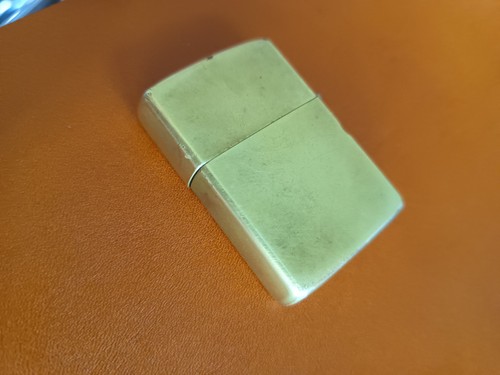 Lighter briquet essence - a,