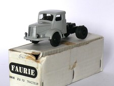 Faurie / Unic ZU 72 tracteur -