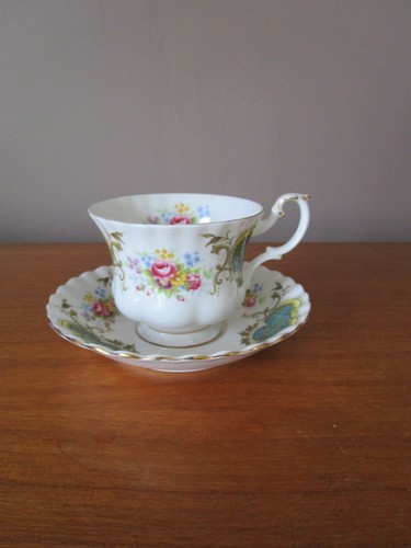 Tasse the cafe sous - tasse,