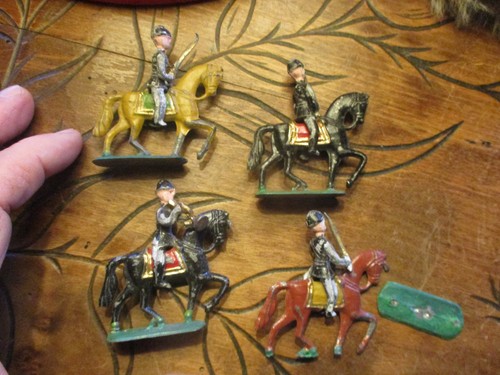 Ancien petit soldat en - petit,