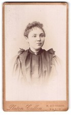 Photo Plato Crillon, Paris, 36 Rue Vivienne, Portrait de Fille in Black Kl 