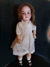 Ancienne poupée AM Armand