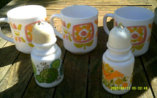 tasses opaline MOBIL et