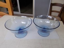 2 coupes à fruits ou à