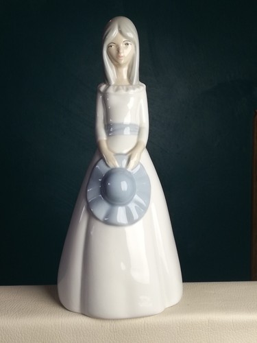 Figurine ancienne - , en