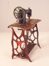 Ancien jouet tôle penny toy