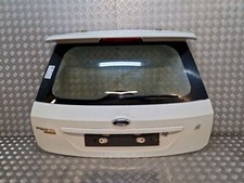 Hayon / coffre / becquet -