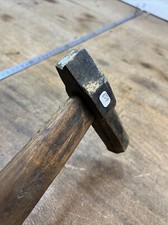 n° 654 outil ancien, marteau de Tonnelier