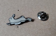 pin&#039;s gibier de chasse / lapin de garenne (EGF base noire non signée)