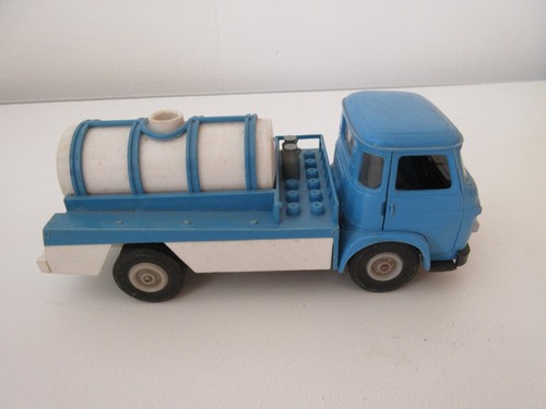 Camion transport lait - camion, saviem