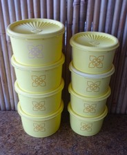 lot 8 Boites Tupperware ronde