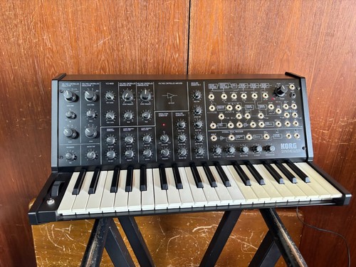 Mini synthétiseur analogique