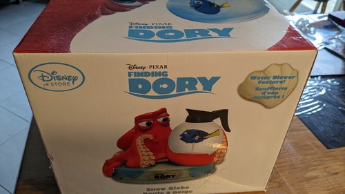 Snow globe dory hank - globe,