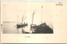 14 TROUVILLE - le Pierret, fishing boats.