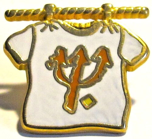 Pin club med - pin's, maillot