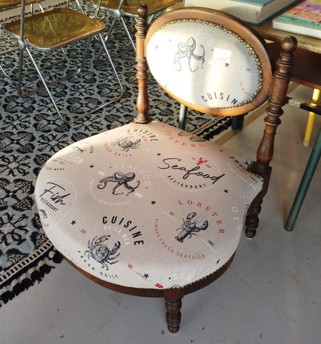 Chaise retapissee motif mer - chaise,