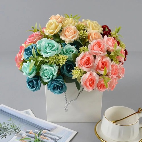 Petites roses artificielles - 10,