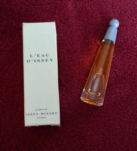 Issey miyake miniature de - issey,