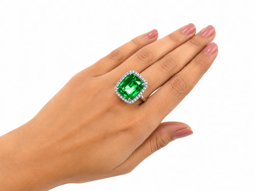 Bague déclaration taillée