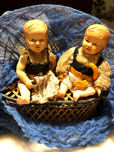 Deux poupons anciens en - poupons,