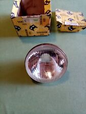 CITROËN 2CV ANCIENNE Un phare