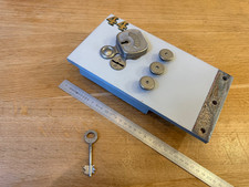 AFFAIRE ANCIENNE PORTE et