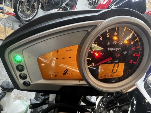 Compteur tiger 1050 2010 - compteur, abs