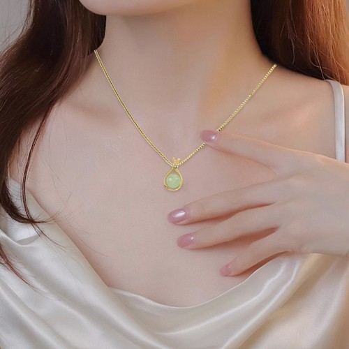 Collier pendentif sac
