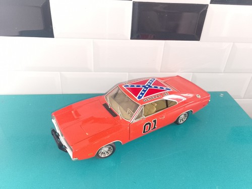 0208261 voiture ertl 1969 - 1/18,