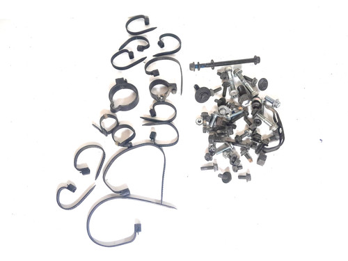 Lot pièces visserie - ,