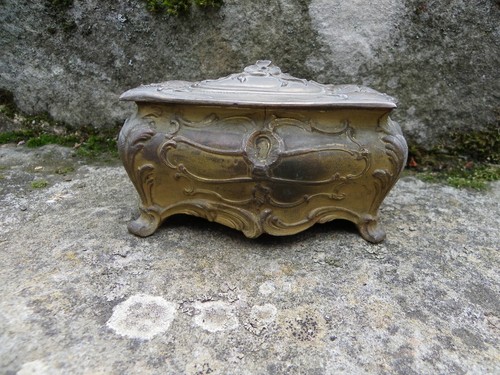 Boîte bijoux métal - À, en