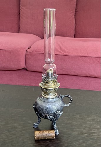 Ancienne lampe pétrole - ancienne, à