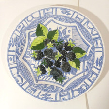 Gien France Jardin Bleu Blackberries Blackberry Salad Dessert Plate 8.75"
