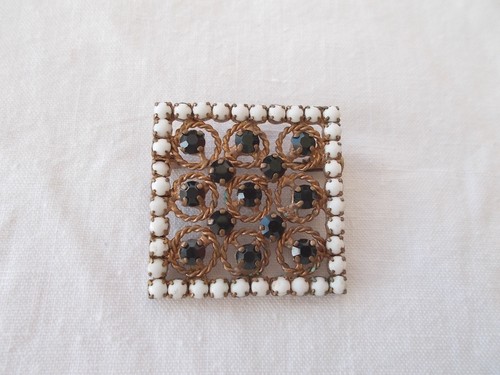 Bijou fantaisie ancienne - *,