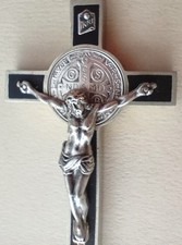 CROIX DE ST BENOIT EN BOIS