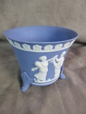 SMALL POT COVER, antique decor, Wedgwood style.