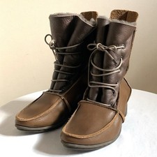 Bottes en cuir à lacets
