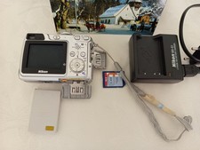 Nikon Coolpix 5900 Digital