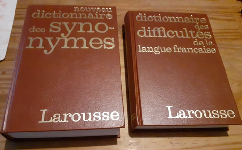 Lot dictionnaires larousse - 2,