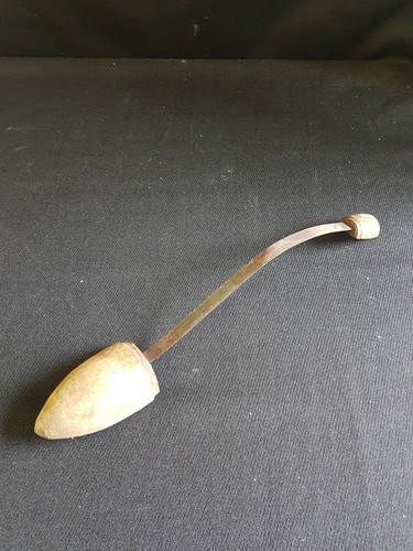Embauchoir chaussure ancien - À,