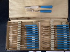 Coffret de 12 couteaux et 12