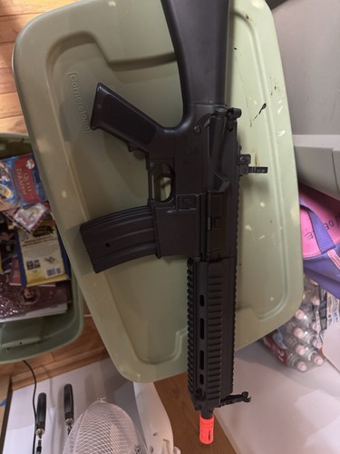 M4a1 airsoft gun - m4a1,