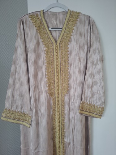 Robe traditionnelle - robe,