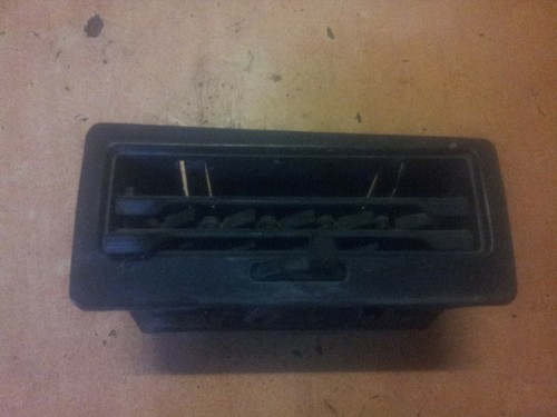 Grille ventilation gauche - grille,