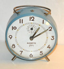 Ancien réveil mécanique métal horloge rond JAPY ALOUETTE bleu Vintage