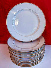 12 ASSIETTES à DESSERT Fromage en Porcelaine de LIMOGES Vendue par 6