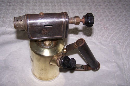 Ancienne lampe souder - lampe,