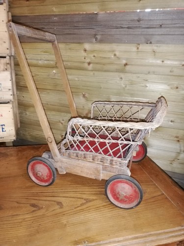 Ancienne poussette poupée - poussette,