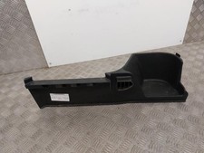 Garniture laterale arriere