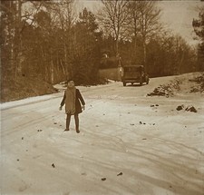 France Paysage enneigé Enfant Voiture Photo Plaque de verre c1930 Vintage §d